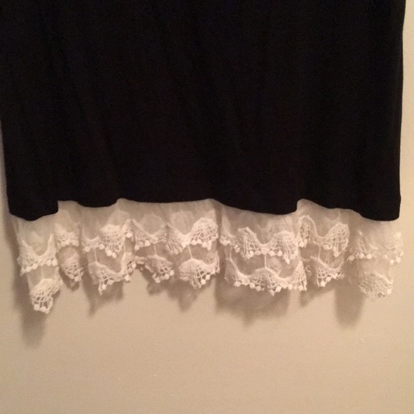 AB STUDIO Black/White T-Shirt with Lace M - Picture 4 of 7